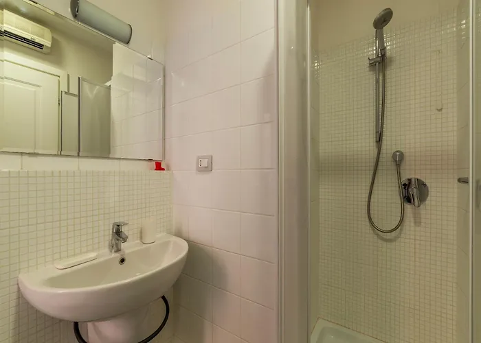 Guesthost - Termini Comfy Apartamento *