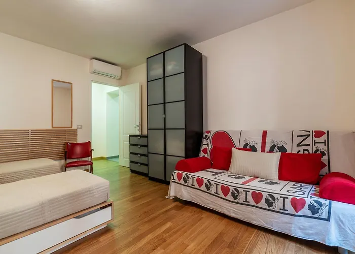 Guesthost - Termini Comfy Apartamento